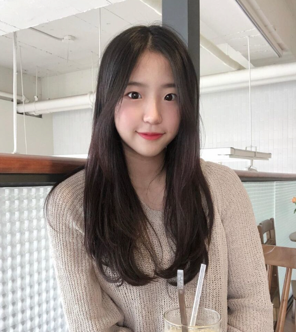 탁구 신유빈 선수 머리푼 사진 